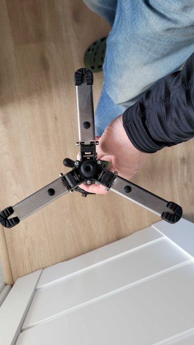 Manfrotto 561bhdv fluid video monopod z głowicą.