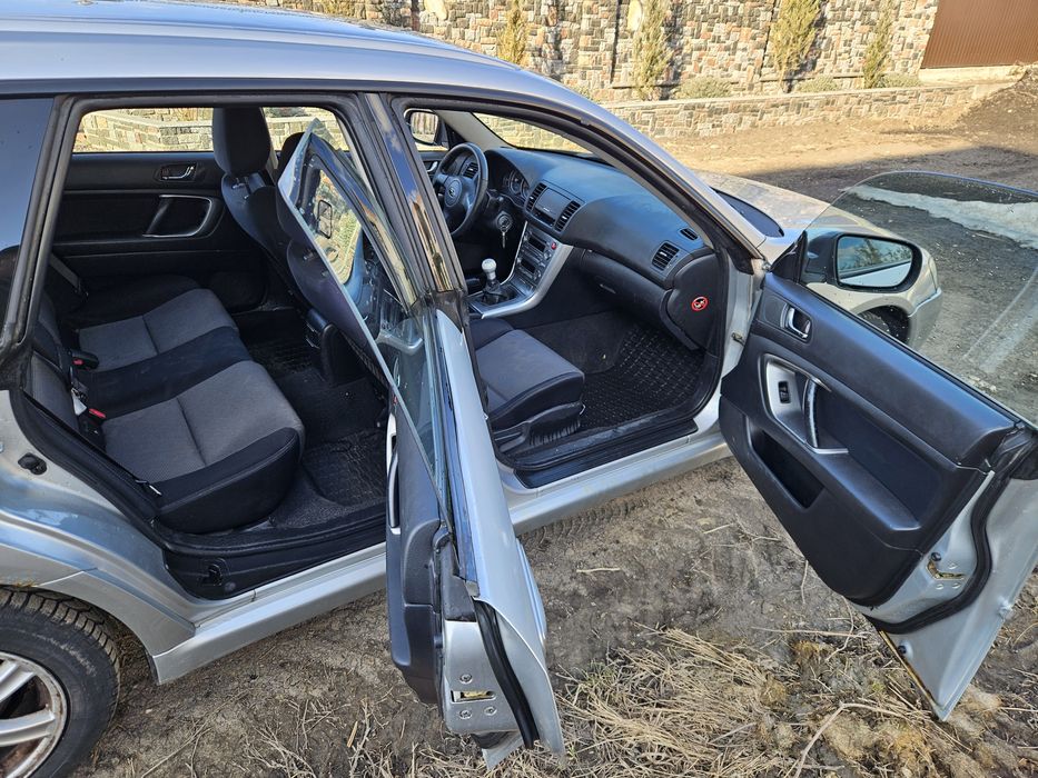 Subaru Outback 2004 рік 2.0 бензин 4×4 для військових в Україні