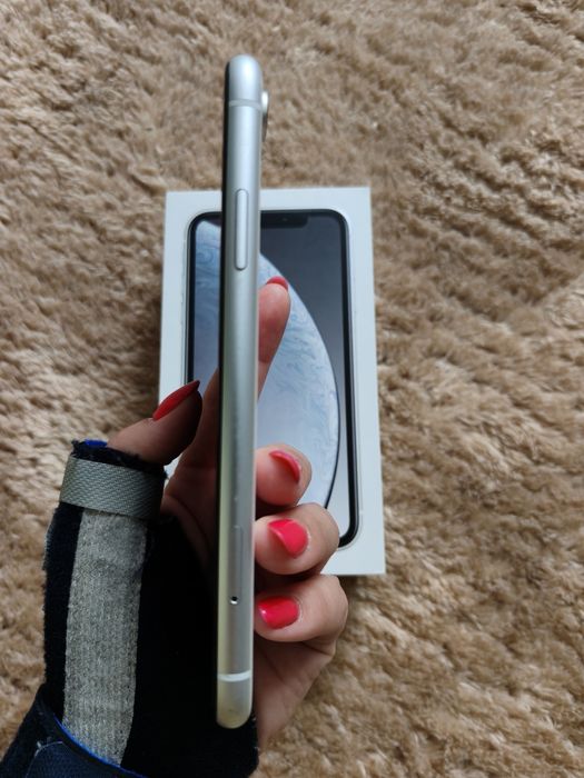 iPhone XR 64GB sprzedam