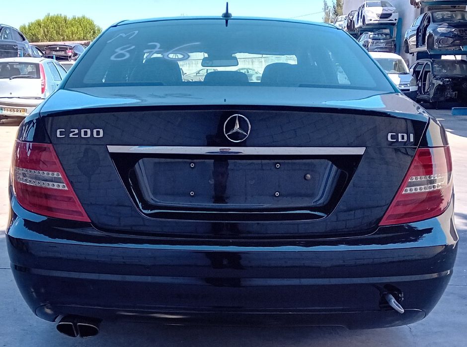 Para peças MERCEDES-BENZ Classe C (W204)