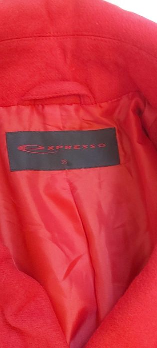 Płaszczyk damski czerwony