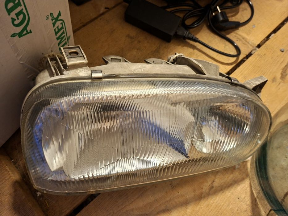 Lampa do ciągnika