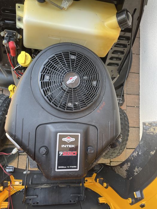 Traktorek kosiarka Stiga Estate Hydro V-ka 22 km