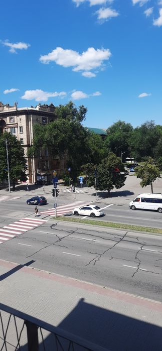 Продам 2-х комн. сталинку на проспекте Соборный