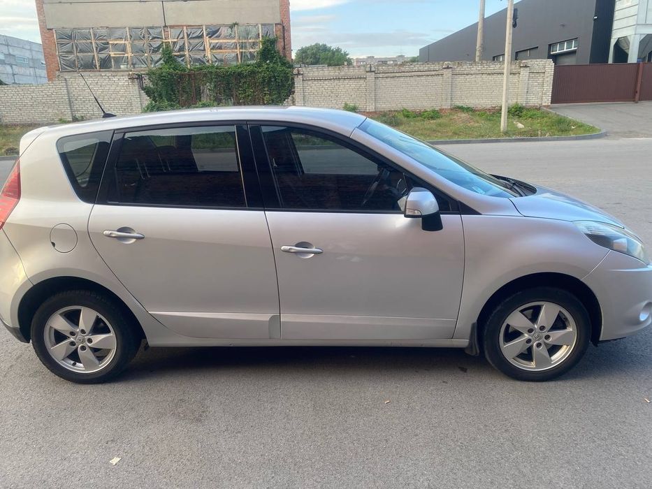 Renault scenic