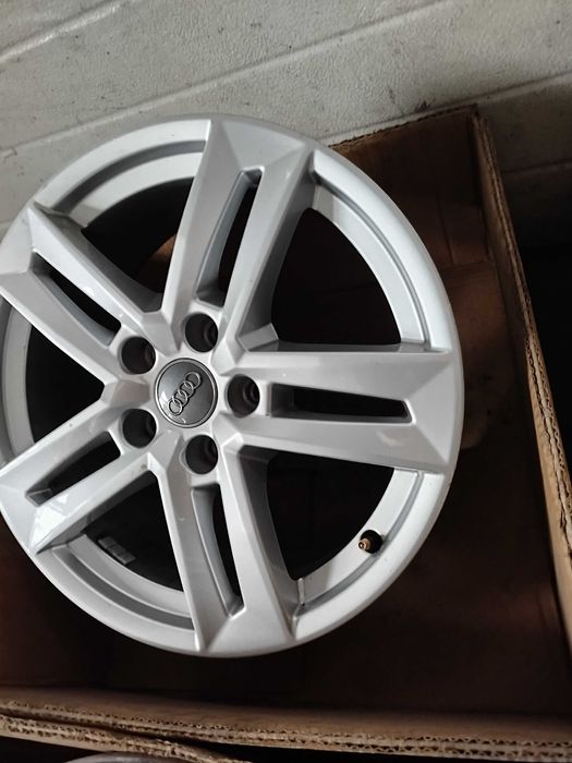 A352# Alufelgi 17" 5x112 7 Et 42J Audi A4 B9 B8 A6 C7 C8 A5 A7 Q3 Q5