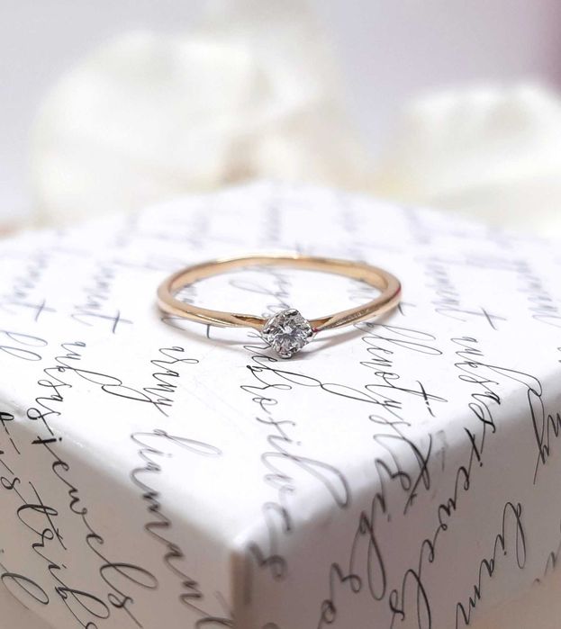 Złoty pierścionek p.585/1,02g