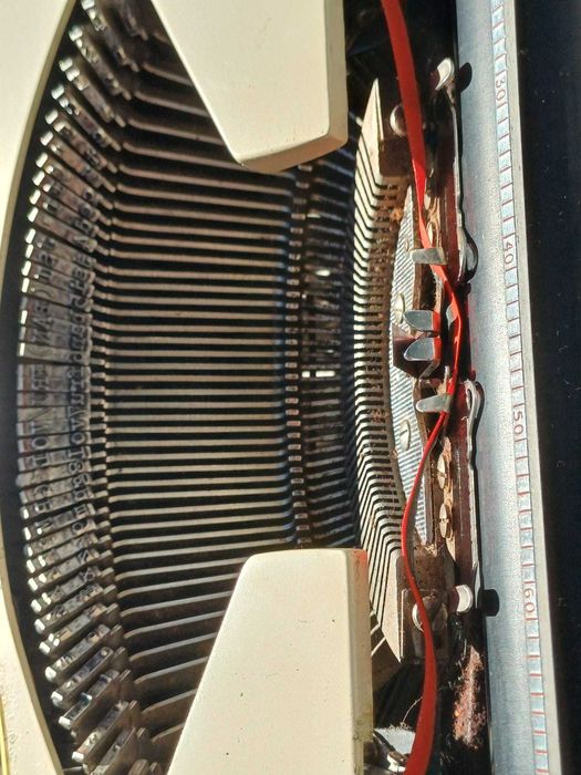 Maquina de escrever Singer Modelo T-3