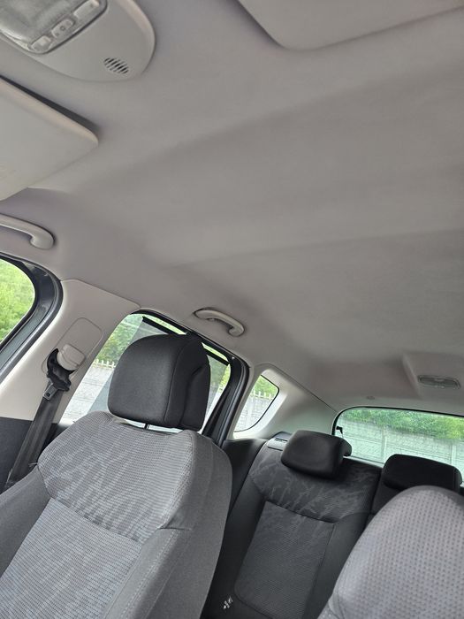 Peugeot 3008 1,6 hdi робот 2011р.