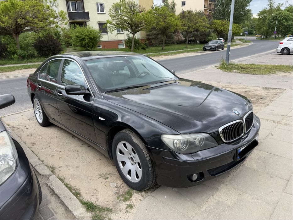 BMW 745 Lift 4.4