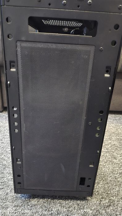 Корпус Thermaltake Core G21