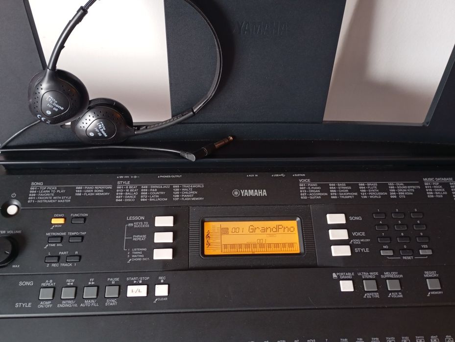 Teclado Yamaha  psr E343