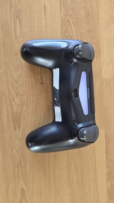 Ps4 slim 1TB  Stan bardzo dobry