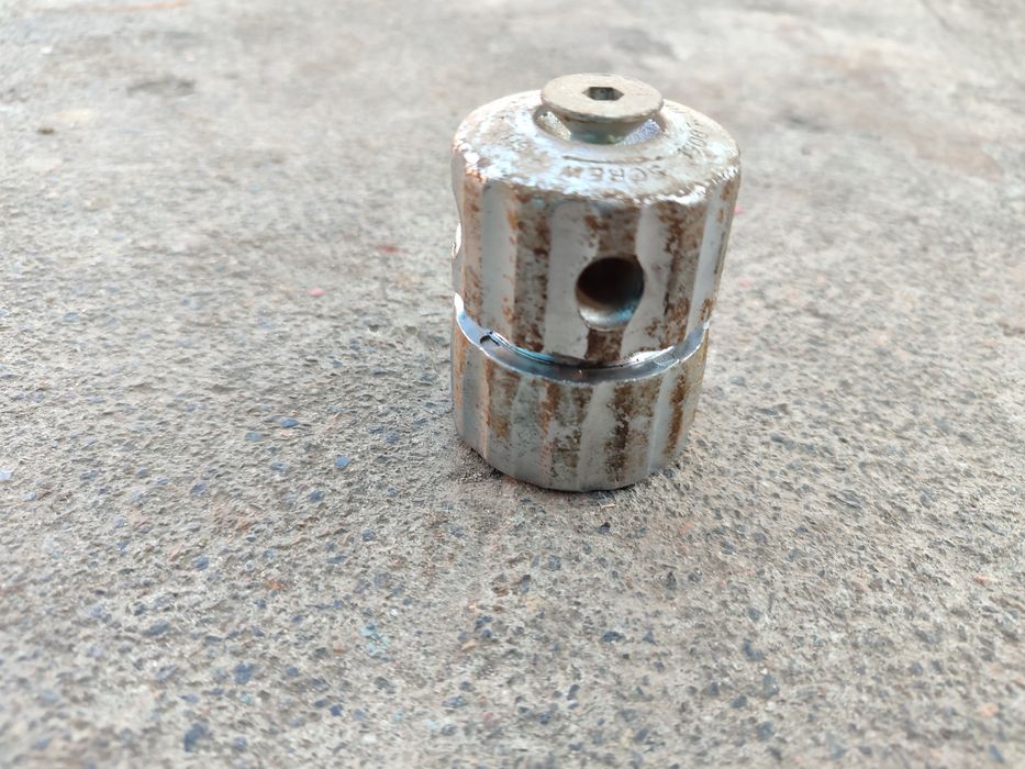 Головка для бензокоси