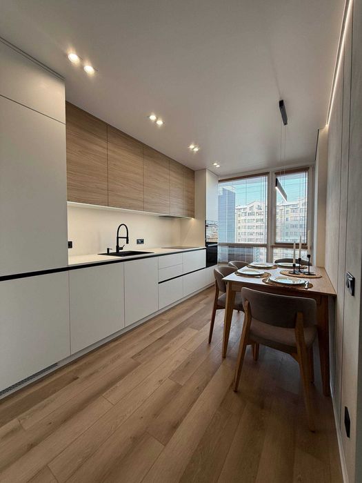 Добротна 2 кімнатна в центрі ЖК А5