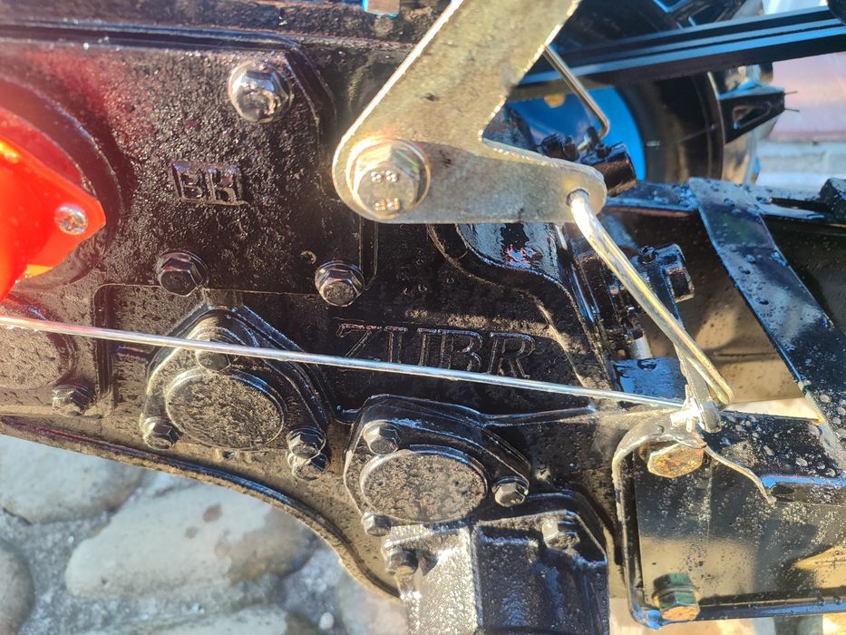 Мотоблок ЗУБР JRQ-78E