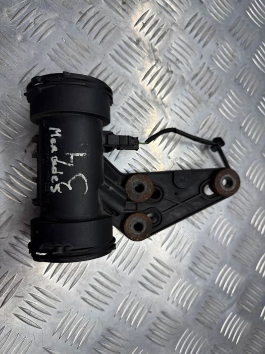 Патрубок интеркулера  mercedes w203  A2035200295