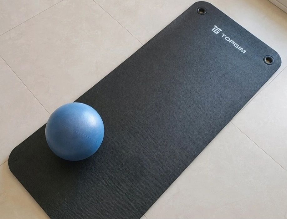 Tapete e bola pilates