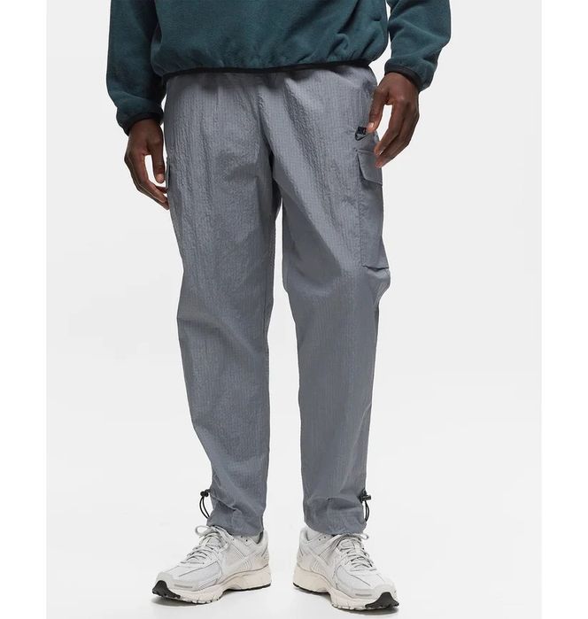 Нейлонові Карго Штани Nike Sportswear Repeat Grey FJ5260-065