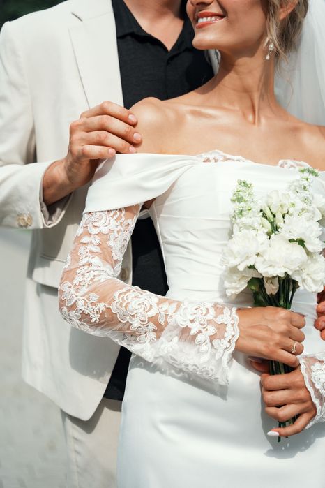 Весільна сукня, унікального дизайну, ідеальний стан