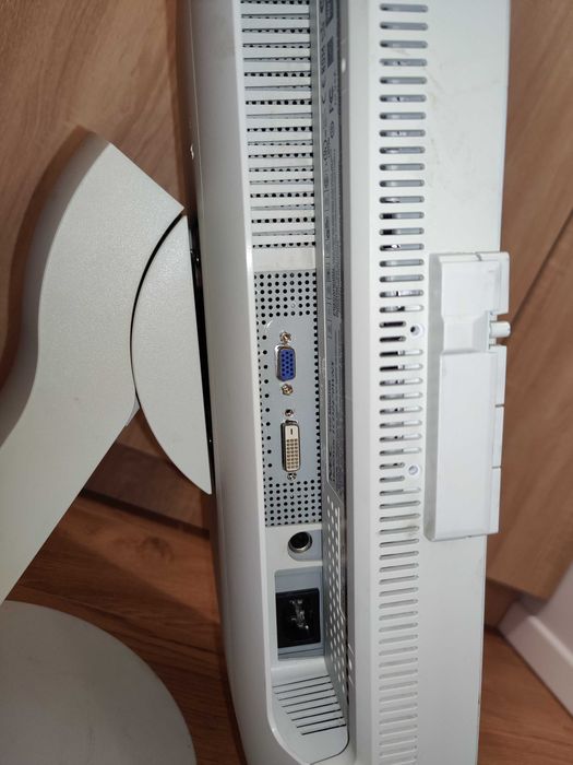 Monitor NEC MultiSync LCD2470WNX 24" 1920x1200