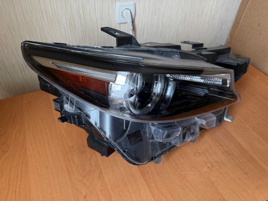 ОРИГІНАЛ Фара права Mazda CX-9 (2016–2022) LED AFS