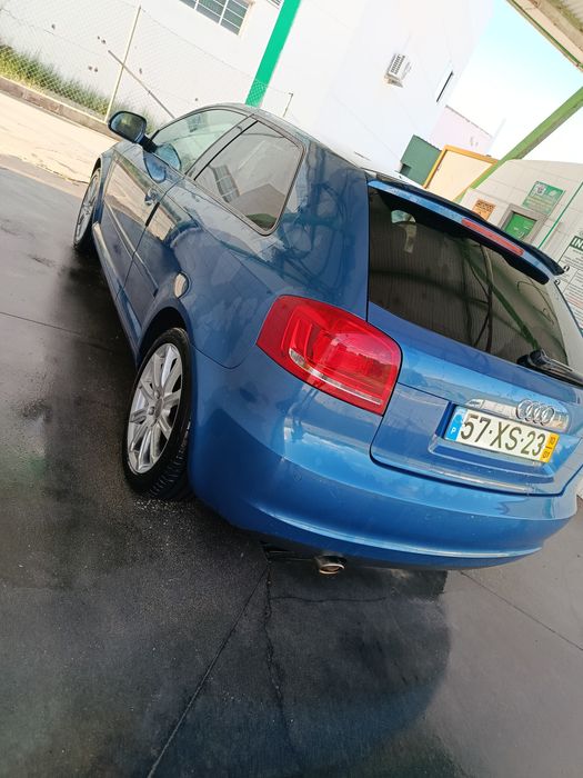 Audi A3 8p 1.6 Azul foto 4