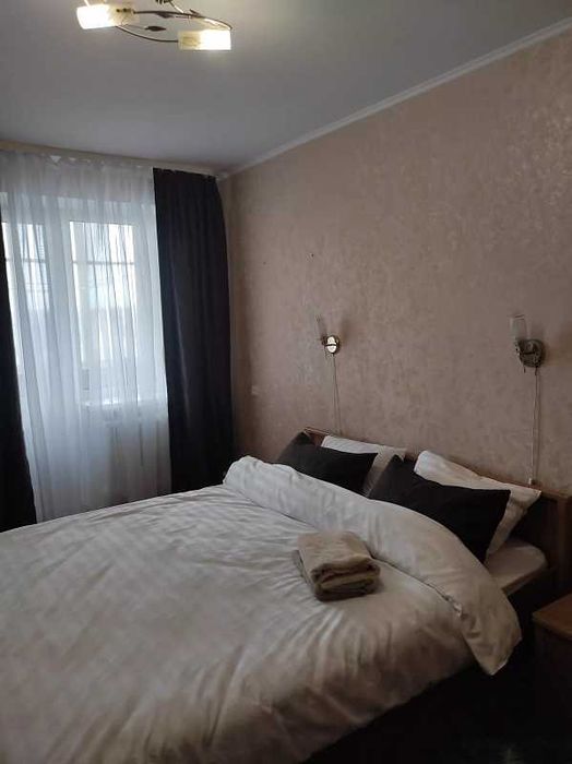 Оренда квартири Подобово, Погодинно .  Центр.  Власник.