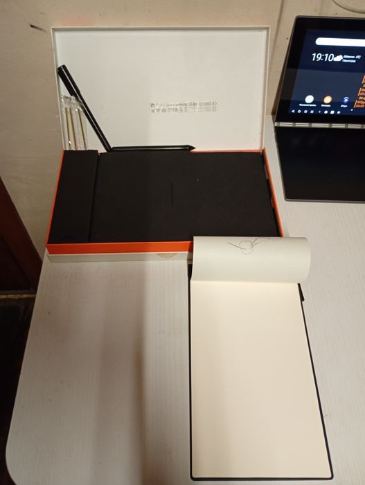 Lenovo yoga book YB-X90F 4/64