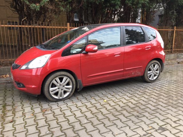 Honda Jazz III 2008-  Błotnik Lewy Kod Koloru r81