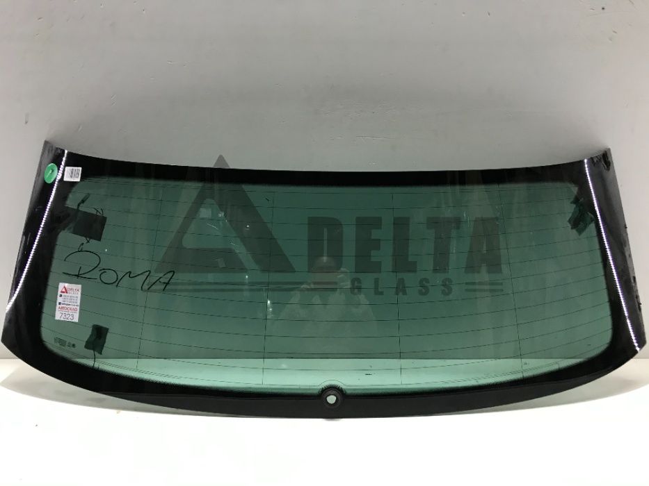 Skoda Karoq (2017-) - заднє скло , стекло