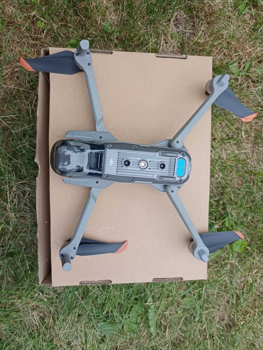 DJI Air 2S Fly More Combo. Mavic 2