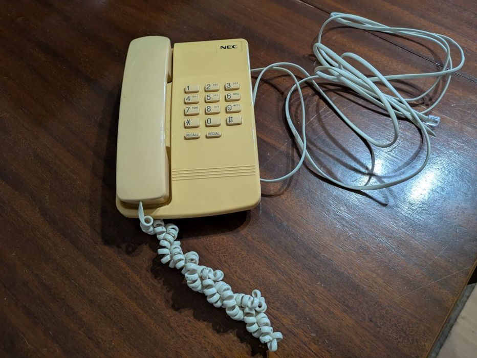 Telefone fixo marca NEC478864933766440960