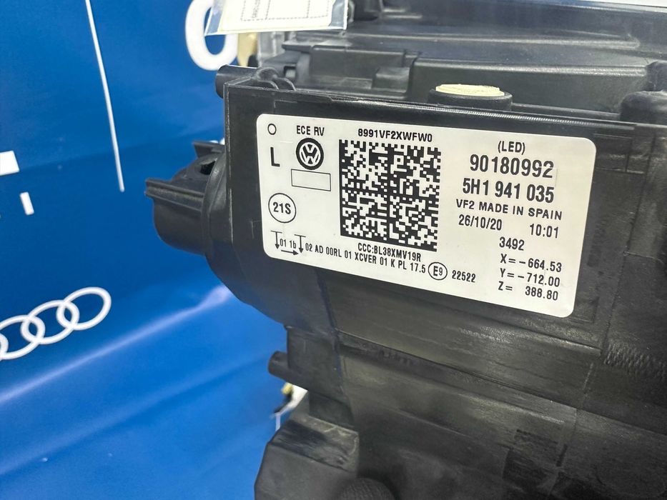 Фара фари Volkswagen Golf 8 Led / Full led