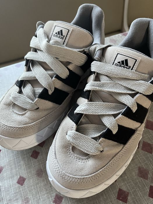 Кросівки Adidas 42