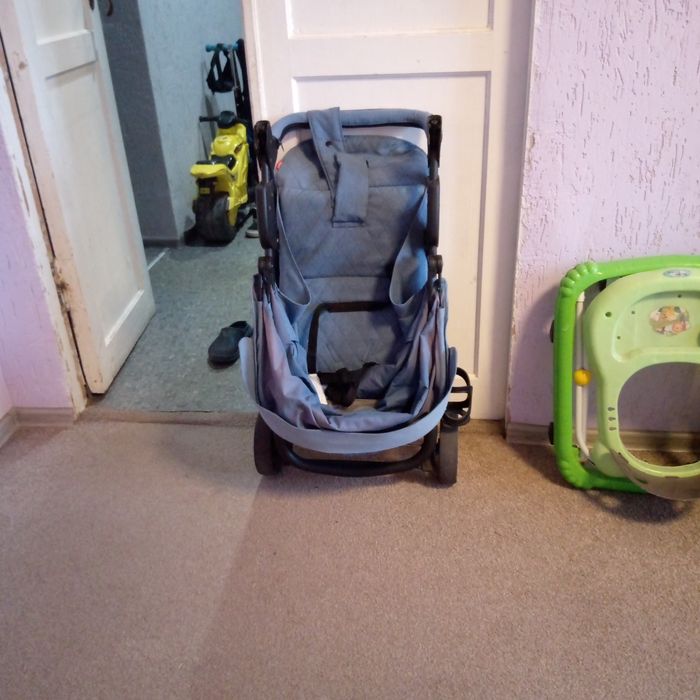 Прогулочная коляска