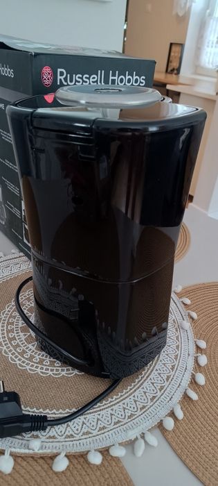 Ekspres przelewowy Russell Hobbs