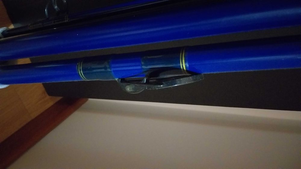 2 canas de Pesca + 3 carretos - 1 das canas foi usada 1 vez!