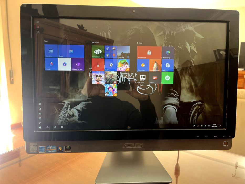 PC ASUS all-in-One ET 2410 i3 4GB RAM 1TB disco 23.6"