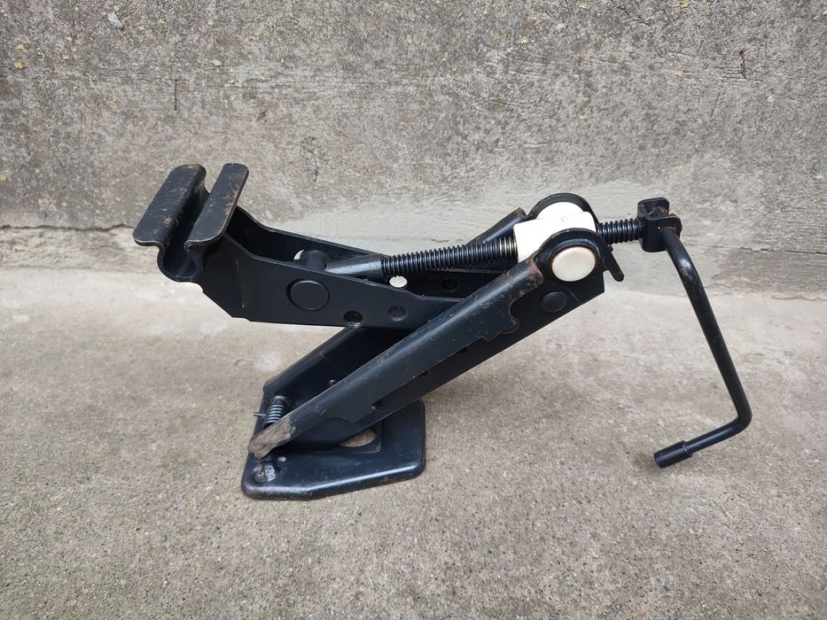 Домкрат ford fiesta форд фиеста