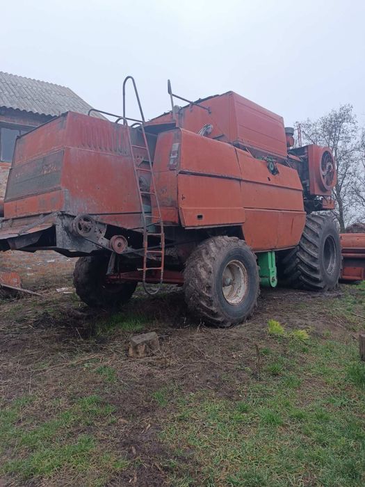 Комбайн Дон з жатками