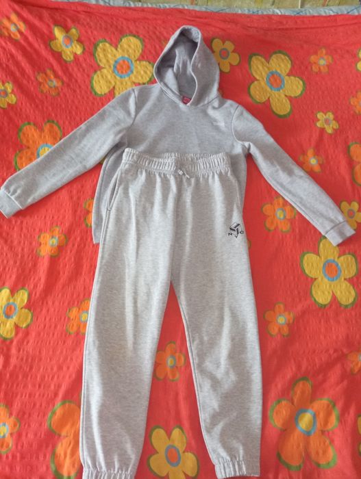 Костюм спортивний