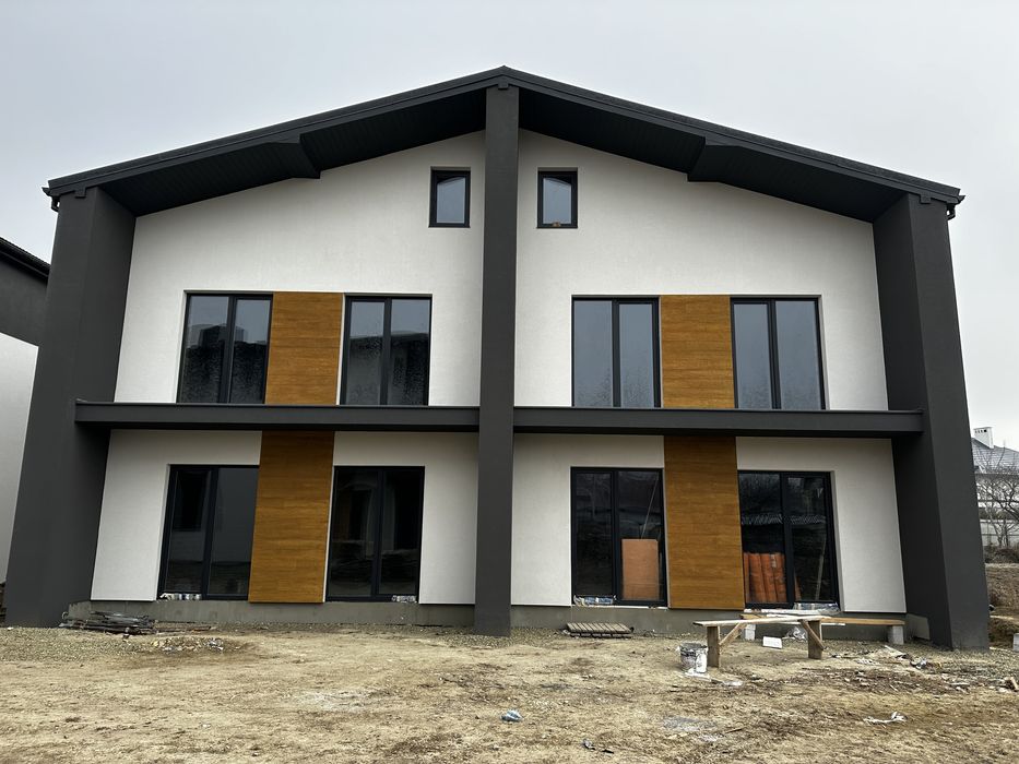 Продається дуплекс 120 м2 з гарним плануванням. Район Вовчинець