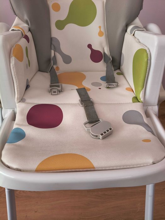 Krzesło  Kinderkraft do karmienia dziecka