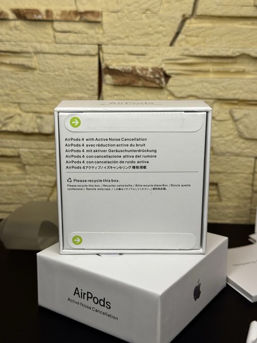Навушники Apple Airpods 4 ANC з активним шумоподавленням