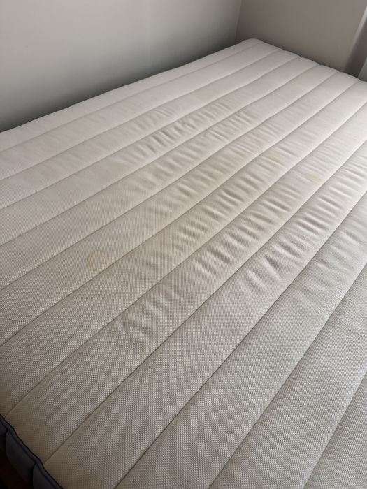 Colchão 180x200 cm e sommier 180x200 IKEA