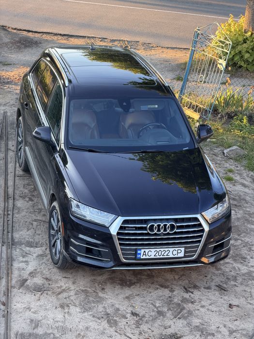 Audi q7 2016 року 7 місць