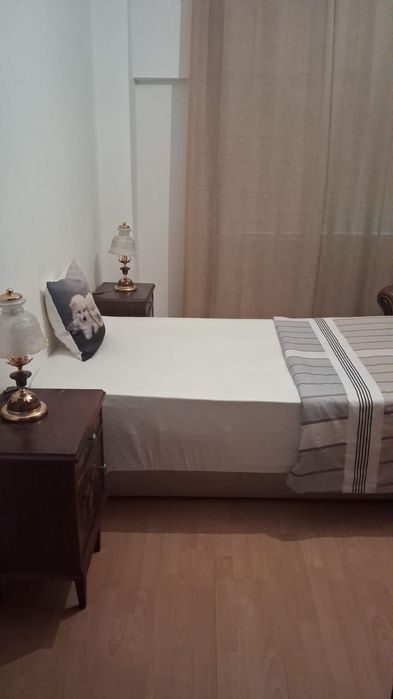 Arrenda-se  Quarto 350€