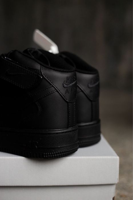 Кросівки Nike Air Force 1 Mid Black | Чорні Шкіра