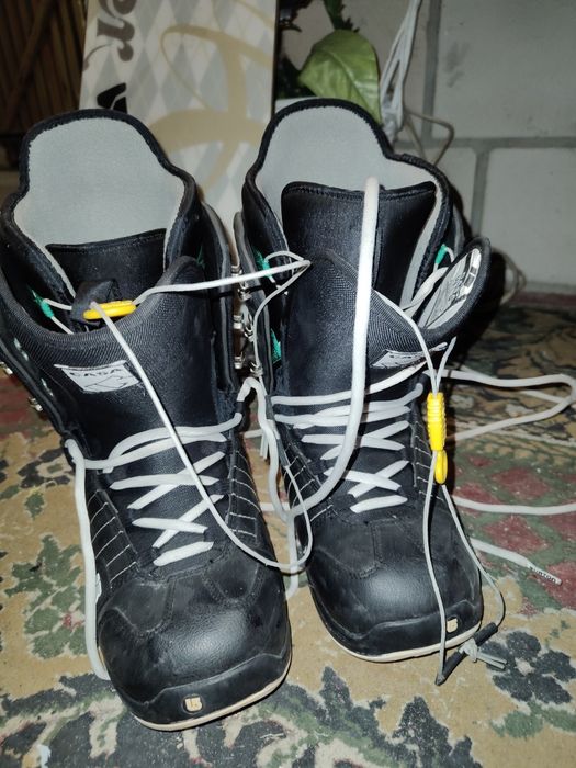 Deska snowboardowa + buty 41 r.